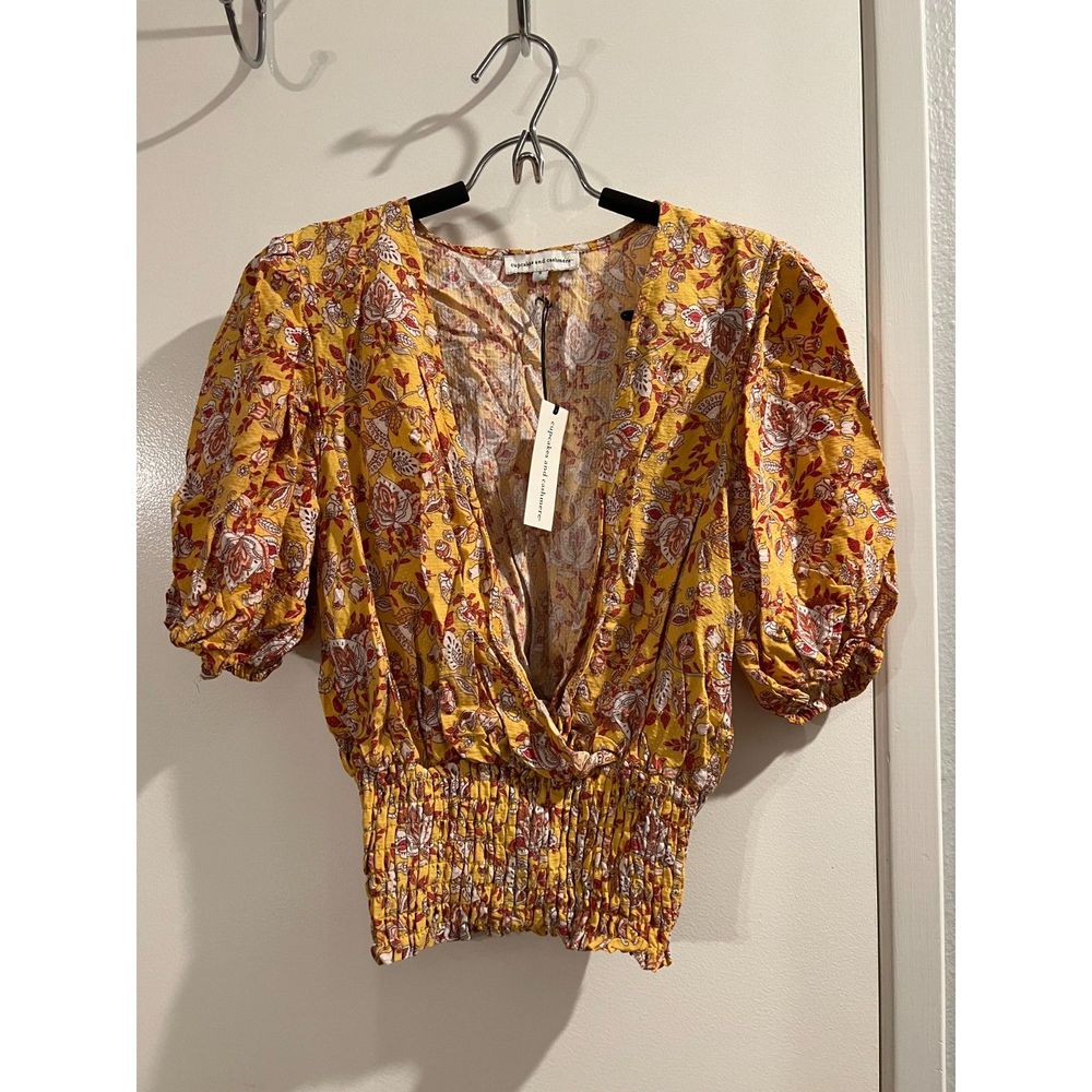 Cupcakes and Cashmere floral smocked wrap top size small